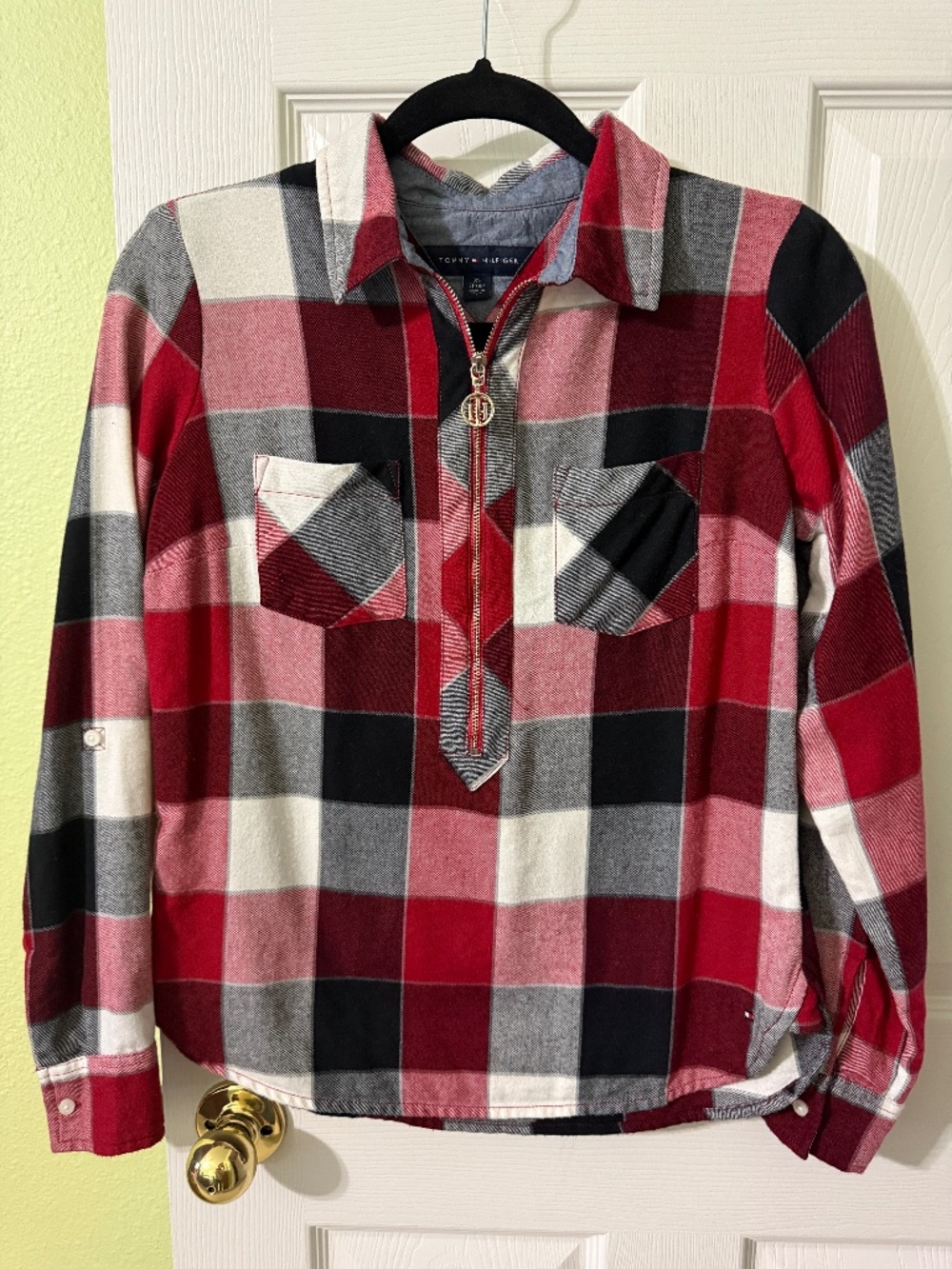 Tommy Hilfiger Women’s 1/2 Zip Popover Lightweight Flannel